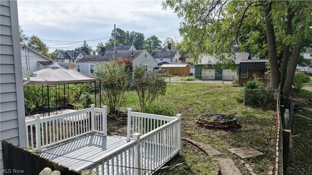 325 W Maryland Avenue, Sebring, OH 44672