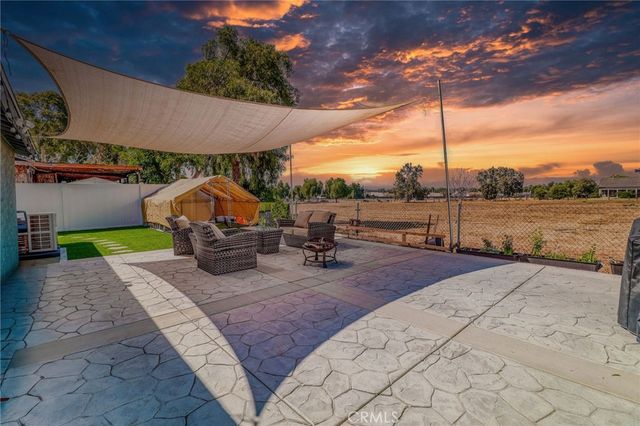 5970 Sky Meadow, Jurupa Valley, CA 92509