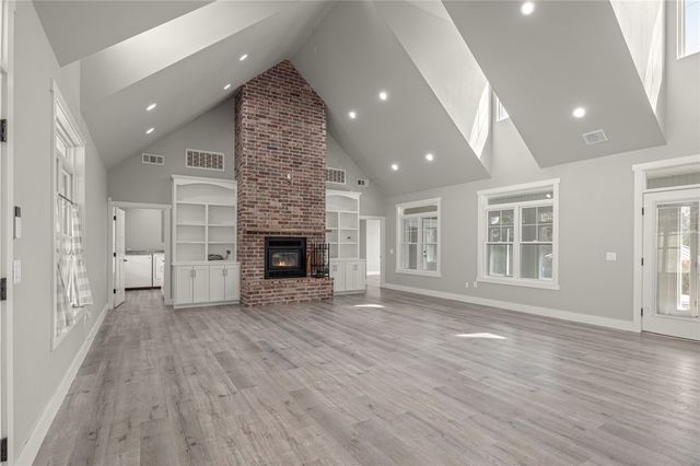 18829 Sugar Creek Road, Garfield, AR 72732