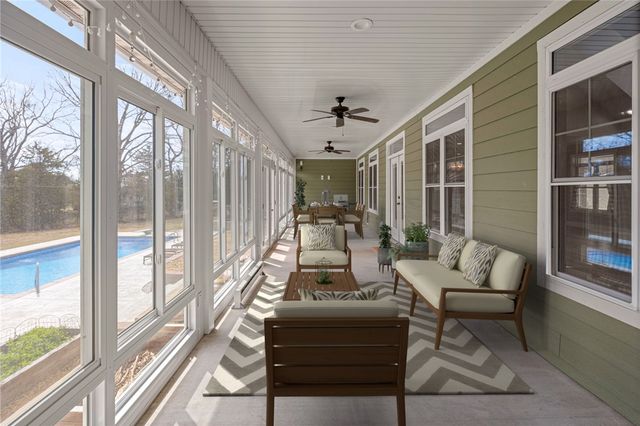 18829 Sugar Creek Road, Garfield, AR 72732