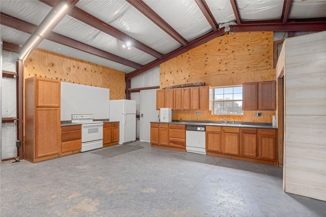 18829 Sugar Creek Road, Garfield, AR 72732