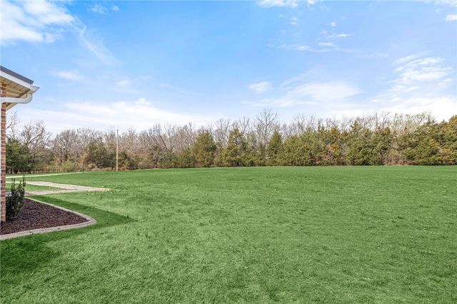 18829 Sugar Creek Road, Garfield, AR 72732