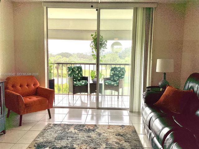 8900 Washington Blvd 415, Pembroke Pines, FL 33025