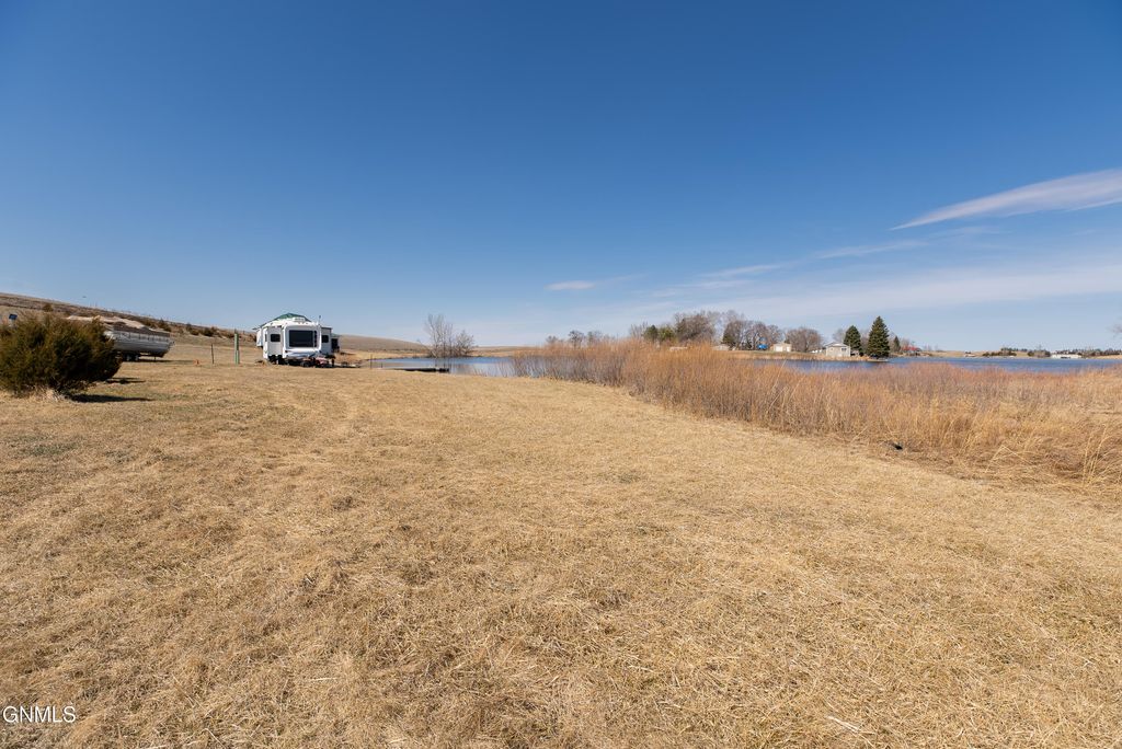 4 Shoreline Drive, Dawson, ND 58428 photo 10