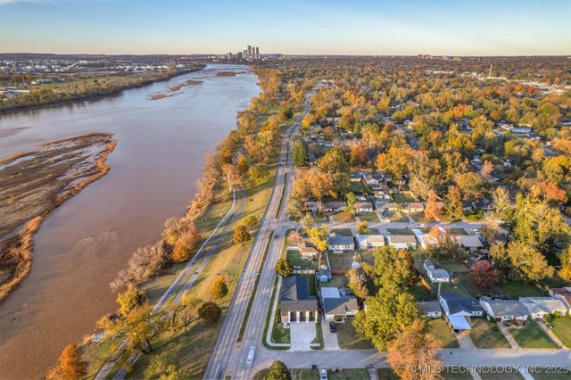 203 E 45th Court, Tulsa, OK 74105