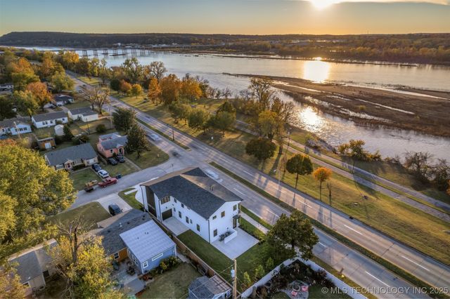 203 E 45th Court, Tulsa, OK 74105