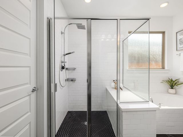 8205 Silhouette ST, Austin, TX 78744