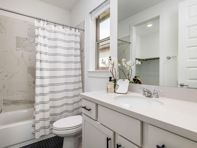 8205 Silhouette ST, Austin, TX 78744