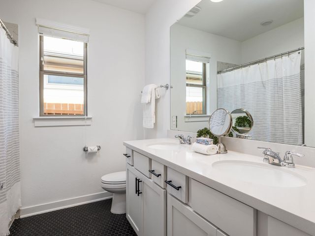 8205 Silhouette ST, Austin, TX 78744