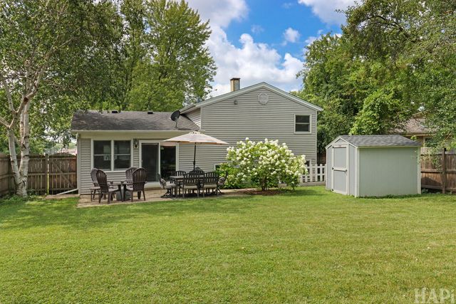 385 Northgate Road, Lindenhurst, IL 60046
