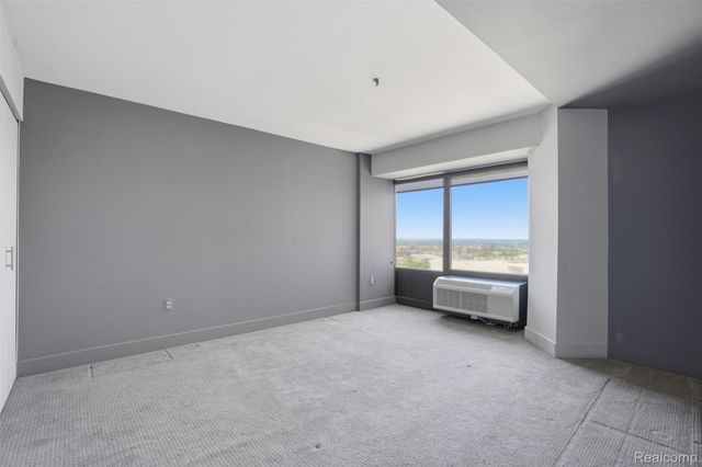 300 Riverfront 24D, Detroit, MI 48226