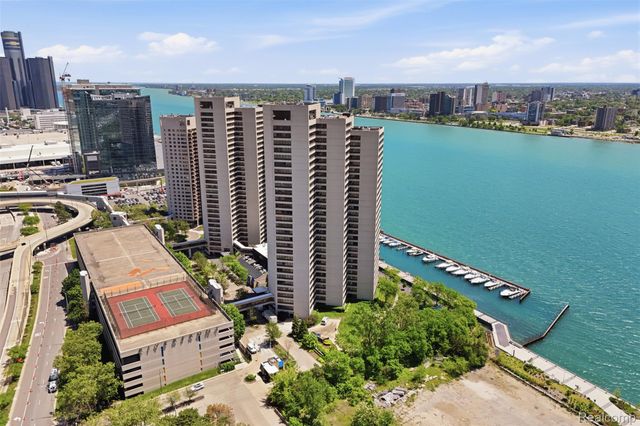 300 Riverfront 24D, Detroit, MI 48226