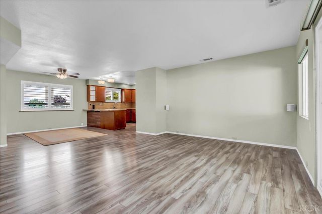 1635 N Elberta Road, Exeter, CA 93221