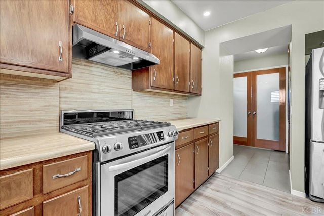 1635 N Elberta Road, Exeter, CA 93221