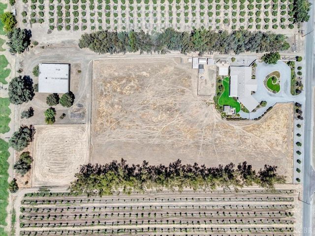 1635 N Elberta Road, Exeter, CA 93221
