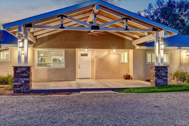 1635 N Elberta Road, Exeter, CA 93221