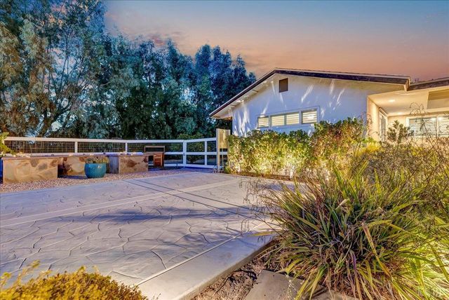 1635 N Elberta Road, Exeter, CA 93221