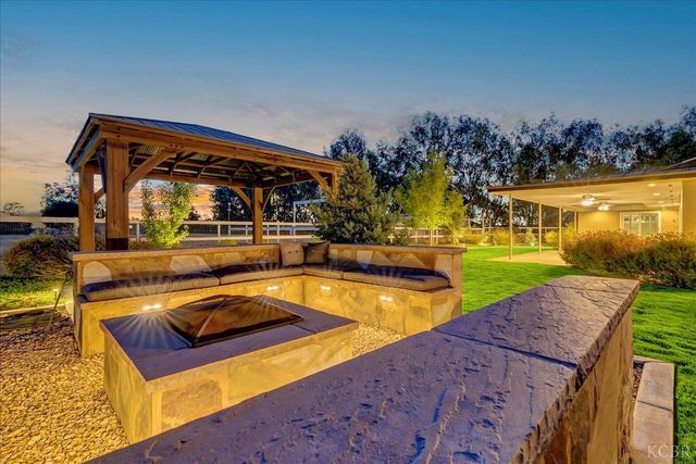 1635 N Elberta Road, Exeter, CA 93221