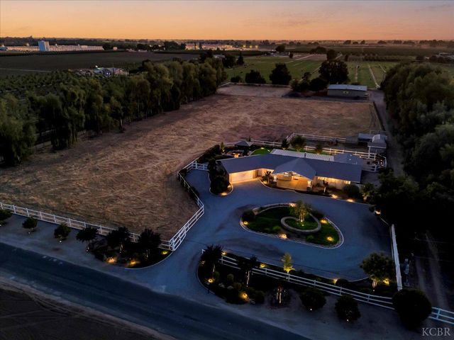 1635 N Elberta Road, Exeter, CA 93221