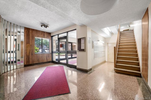 90-09 Northern Blvd 102, Jackson Heights, NY 11370