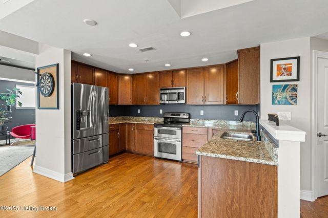 2411 Brownsboro Rd, 407, Louisville, KY 40206