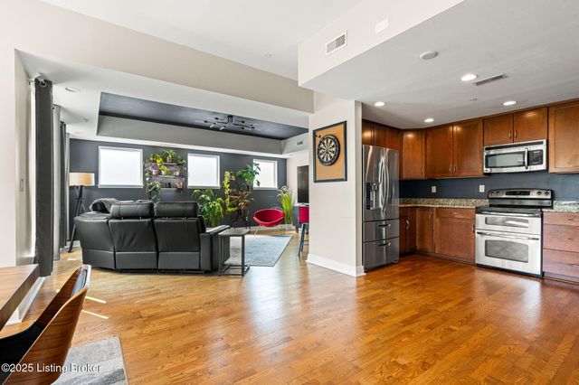 2411 Brownsboro Rd, 407, Louisville, KY 40206