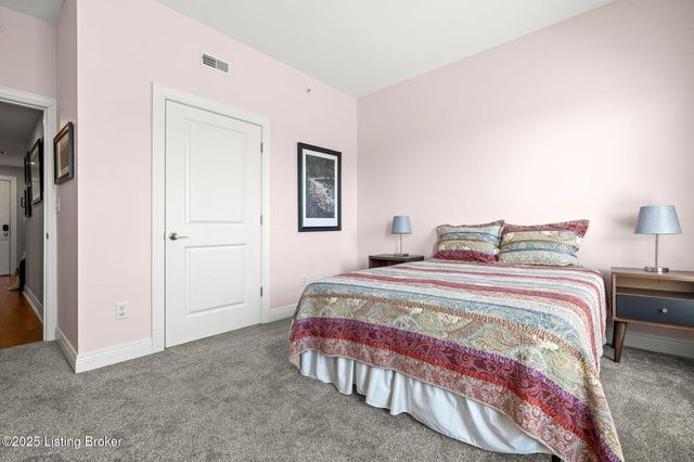 2411 Brownsboro Rd, 407, Louisville, KY 40206