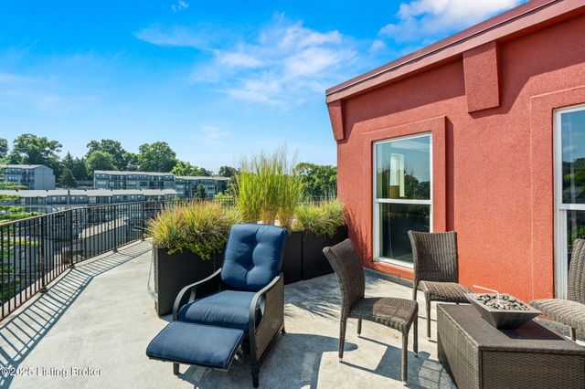 2411 Brownsboro Rd, 407, Louisville, KY 40206
