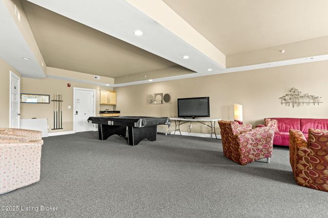 2411 Brownsboro Rd, 407, Louisville, KY 40206