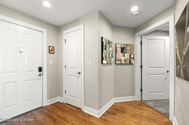 2411 Brownsboro Rd, 407, Louisville, KY 40206