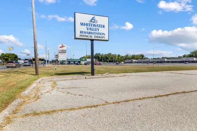 2102 N Park Road, Connersville, IN 47331