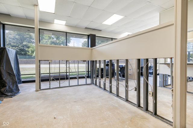 2102 N Park Road, Connersville, IN 47331