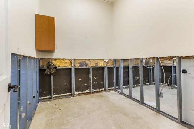 2102 N Park Road, Connersville, IN 47331