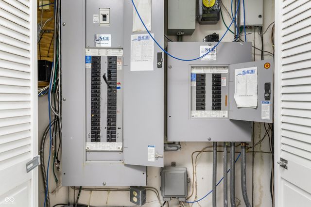 2102 N Park Road, Connersville, IN 47331