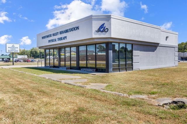 2102 N Park Road, Connersville, IN 47331