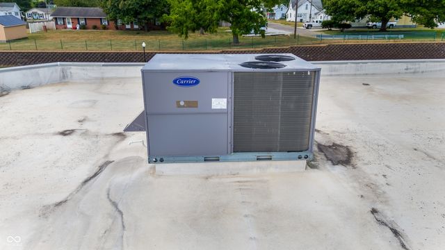 2102 N Park Road, Connersville, IN 47331