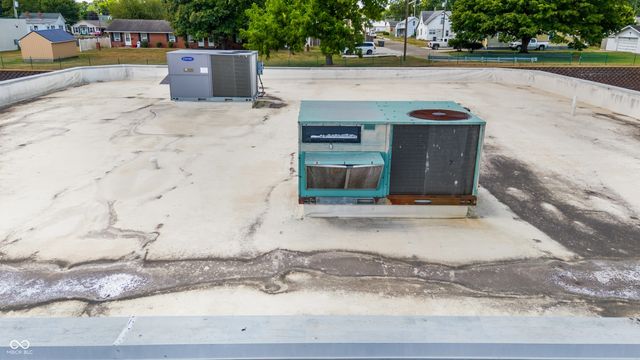 2102 N Park Road, Connersville, IN 47331