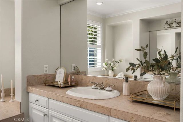 4 Lewiston Court, Ladera Ranch, CA 92694