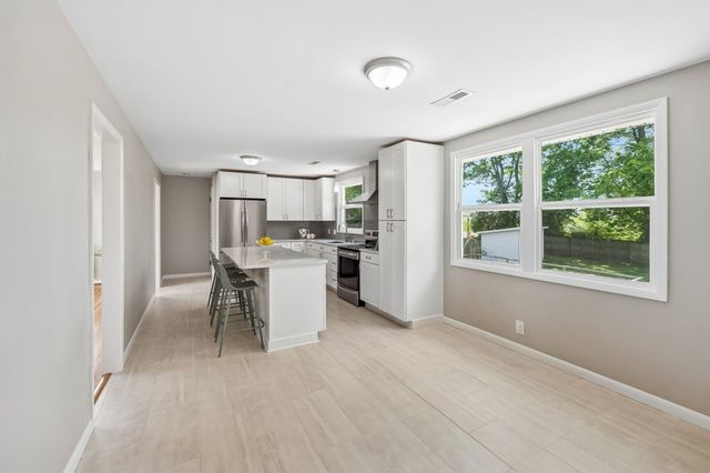 166 Jacksonian Dr, Hermitage, TN 37076