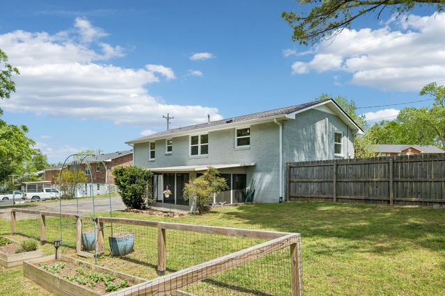 166 Jacksonian Dr, Hermitage, TN 37076