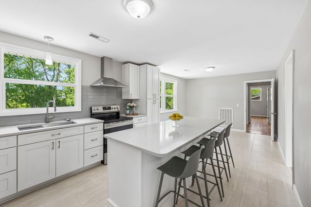 166 Jacksonian Dr, Hermitage, TN 37076