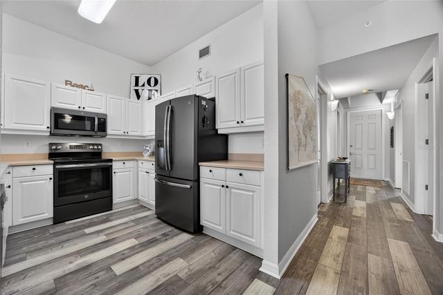 5115 MELBOURNE STREET A303, Punta Gorda, FL 33980