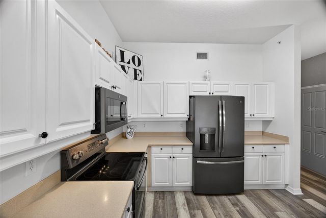 5115 MELBOURNE STREET A303, Punta Gorda, FL 33980