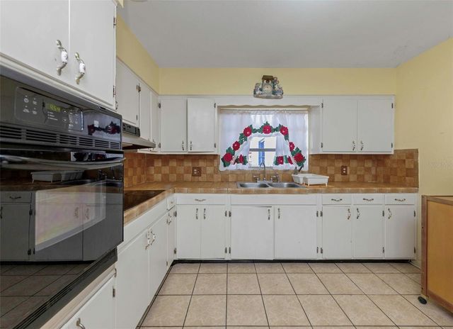 3117 W LEROY STREET, Tampa, FL 33607