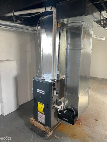 8443 Chalfonte Street, Detroit, MI 48238