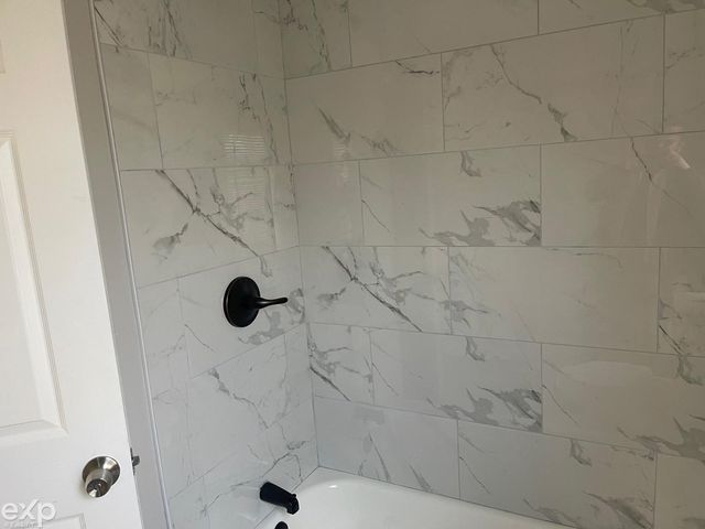 8443 Chalfonte Street, Detroit, MI 48238