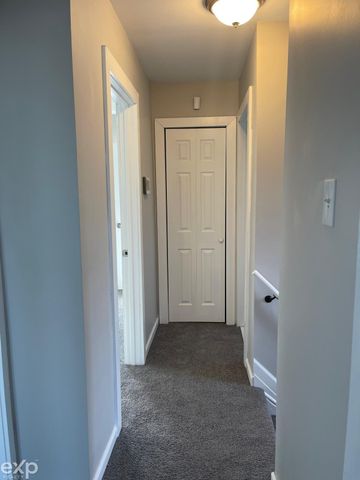 8443 Chalfonte Street, Detroit, MI 48238