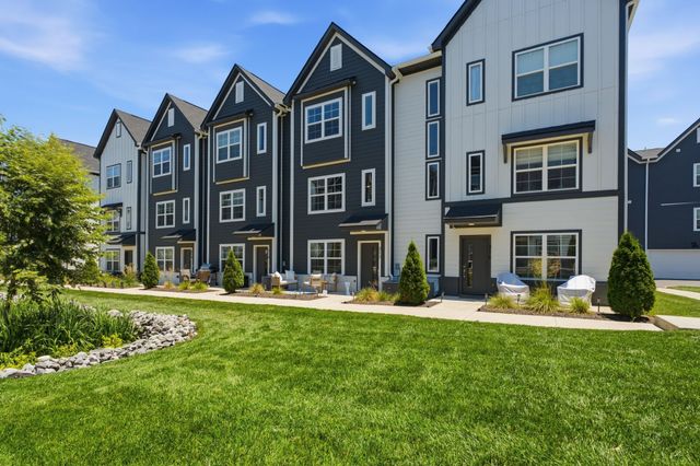 700 N DuPont Ave Apt 317, Madison, TN 37115