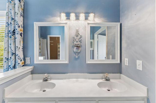 1110 McDonough Cir, Thompsons Station, TN 37179