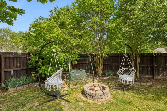 1110 McDonough Cir, Thompsons Station, TN 37179